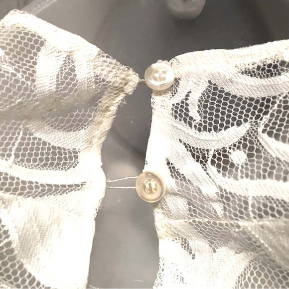 Plume Lace - Top - Picture 3 of 5